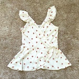 Caution to the Wind Wrap front floral top